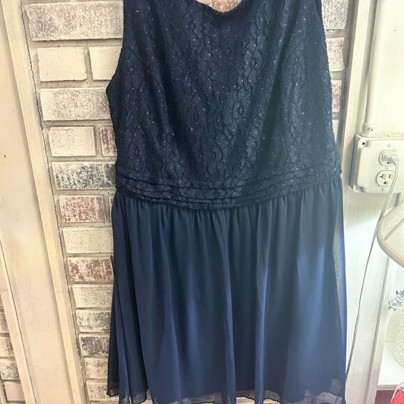 Speeckless Ladies 20 dark blue with lace dress - Picture 1 of 9